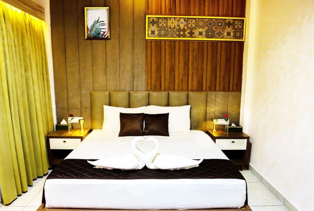 Boulevard Resorts Kakkadampoyil Екстер'єр фото