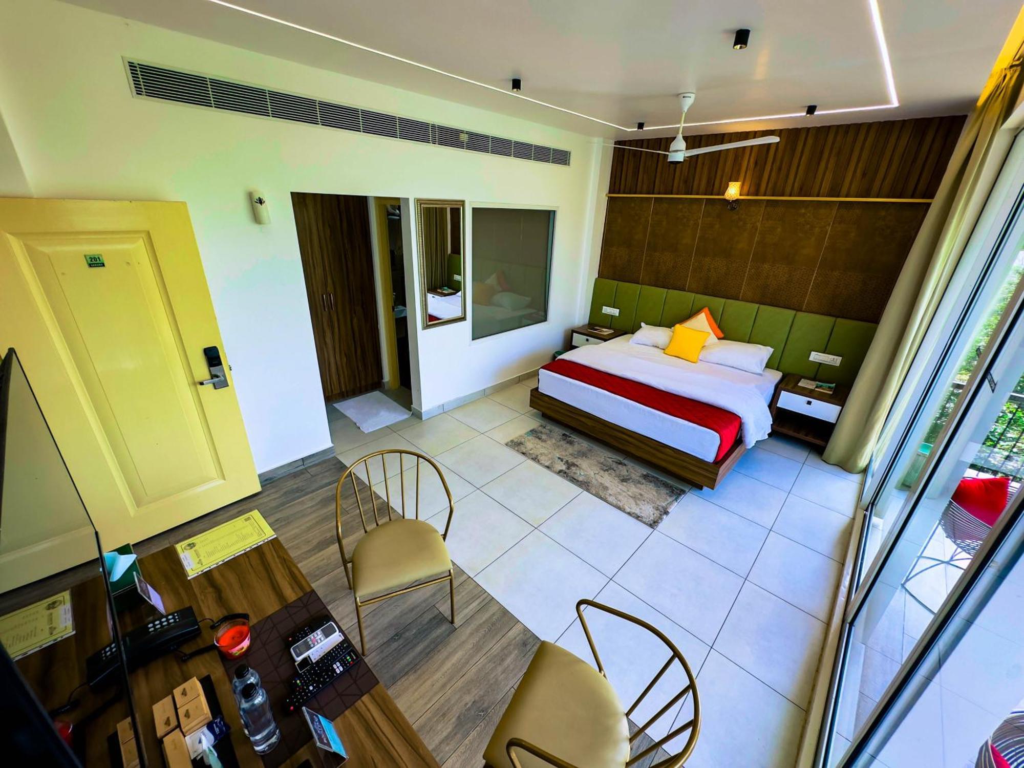 Boulevard Resorts Kakkadampoyil Екстер'єр фото
